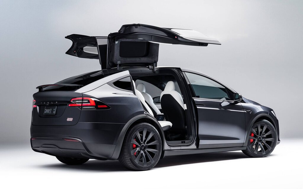 2024 Tesla Model X SUV eléctrico de lujo color negro