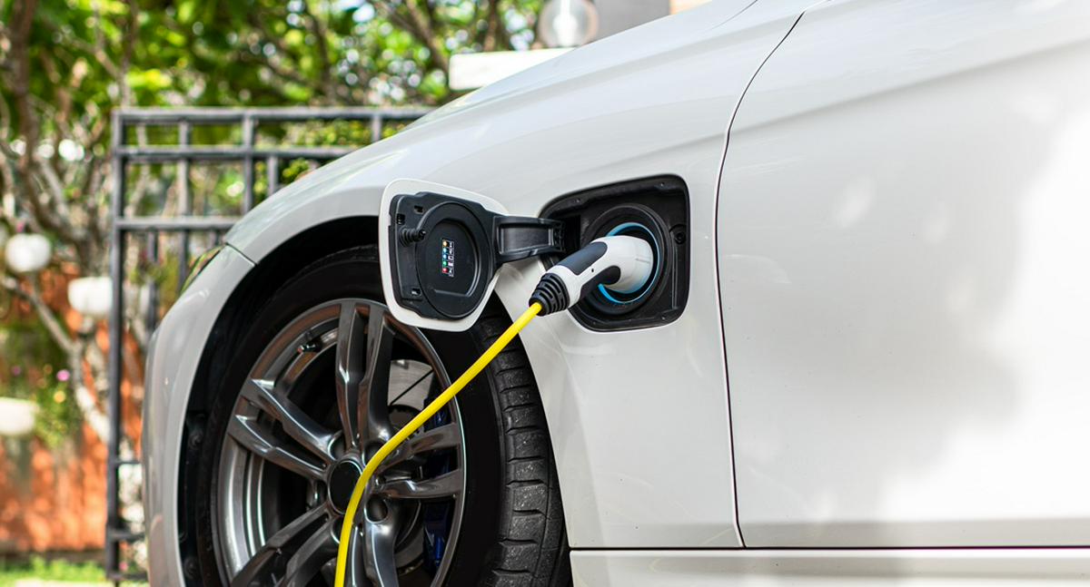 Impuestos carros eléctricos: ahorro real